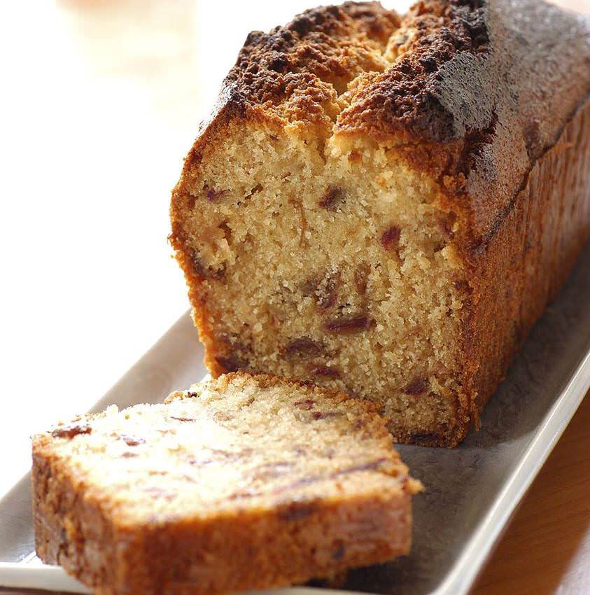 Cake Aux Dattes Et Raisins Secs Un Gateau Original Et Moelleux Aux