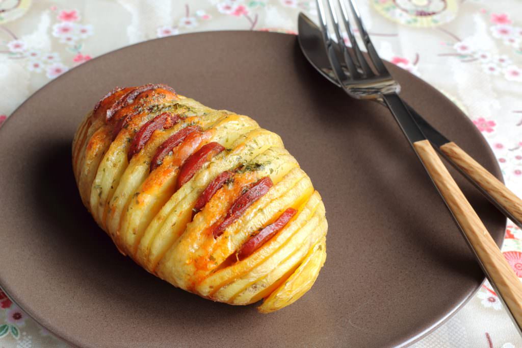 Pommes De Terre Au Four Fromage Chorizo Un Plat Servir Avec Une